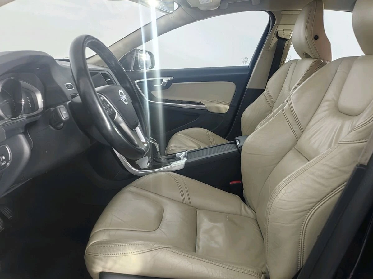 Volvo S60, 2014г, передний привод, автомат