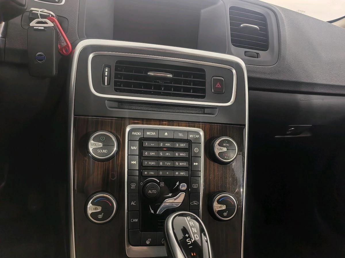 Volvo S60, 2014г, передний привод, автомат