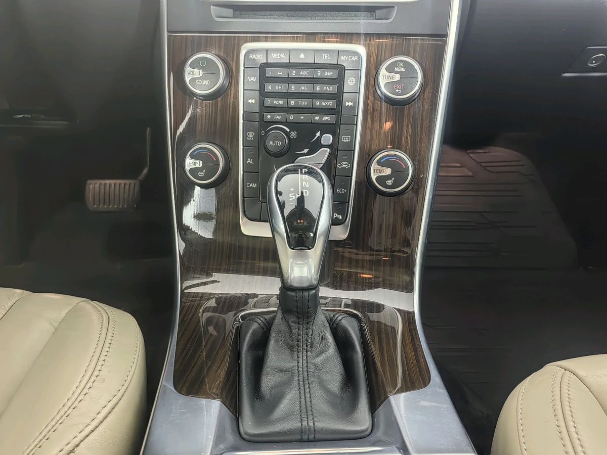 Volvo S60, 2014г, передний привод, автомат