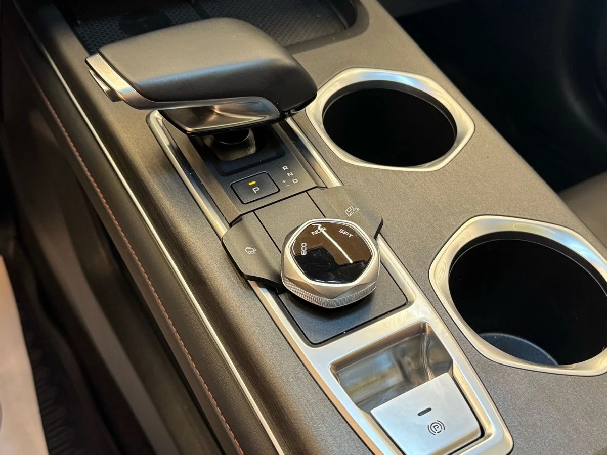 Changan UNI-S (CS55 Plus), 2024г, передний привод, робот