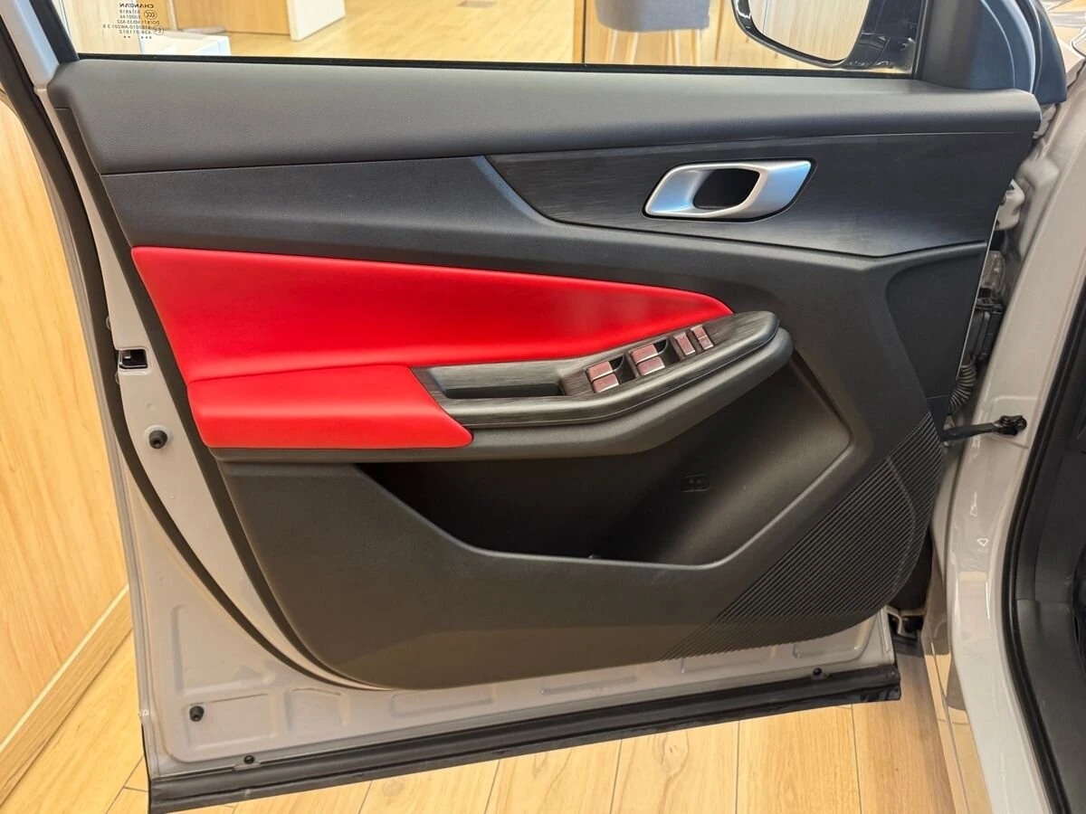 Changan UNI-S (CS55 Plus), 2024г, передний привод, робот