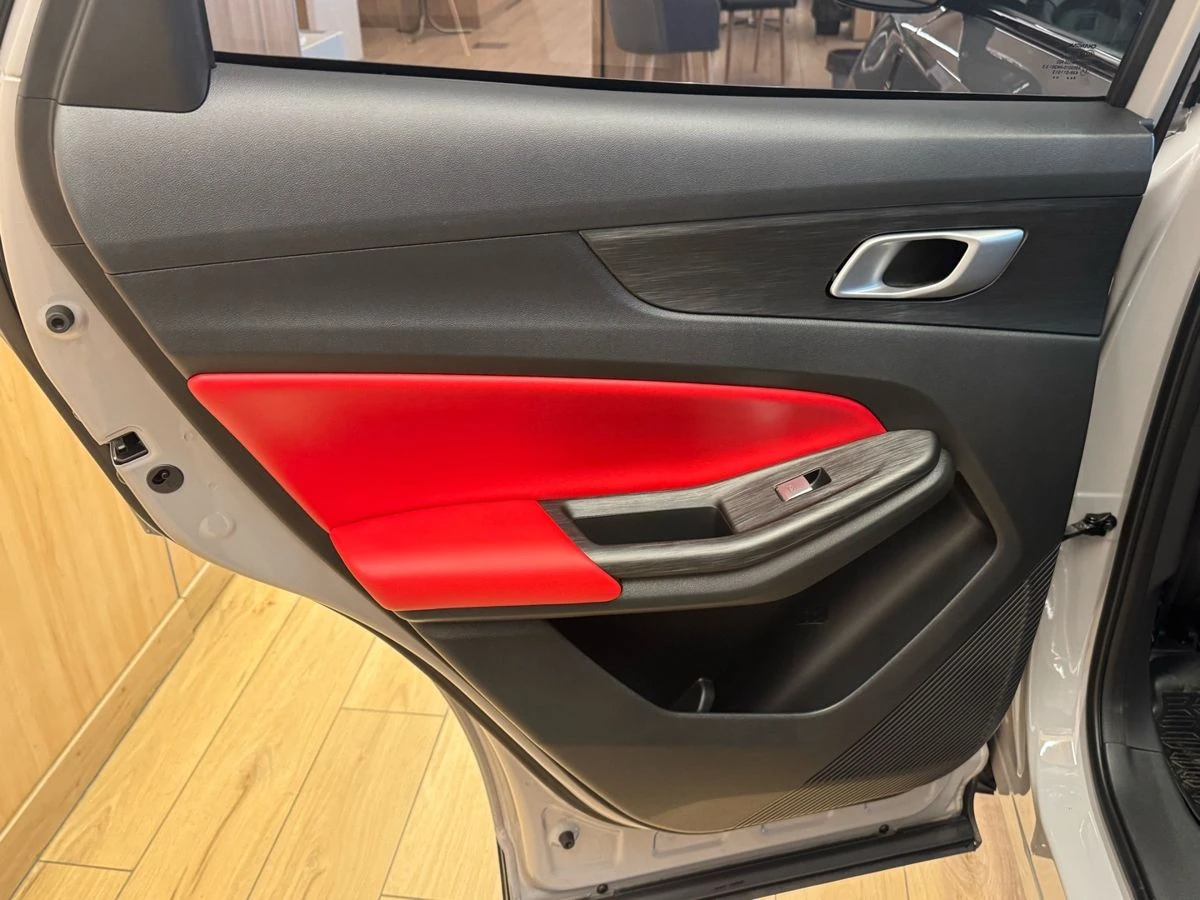 Changan UNI-S (CS55 Plus), 2024г, передний привод, робот