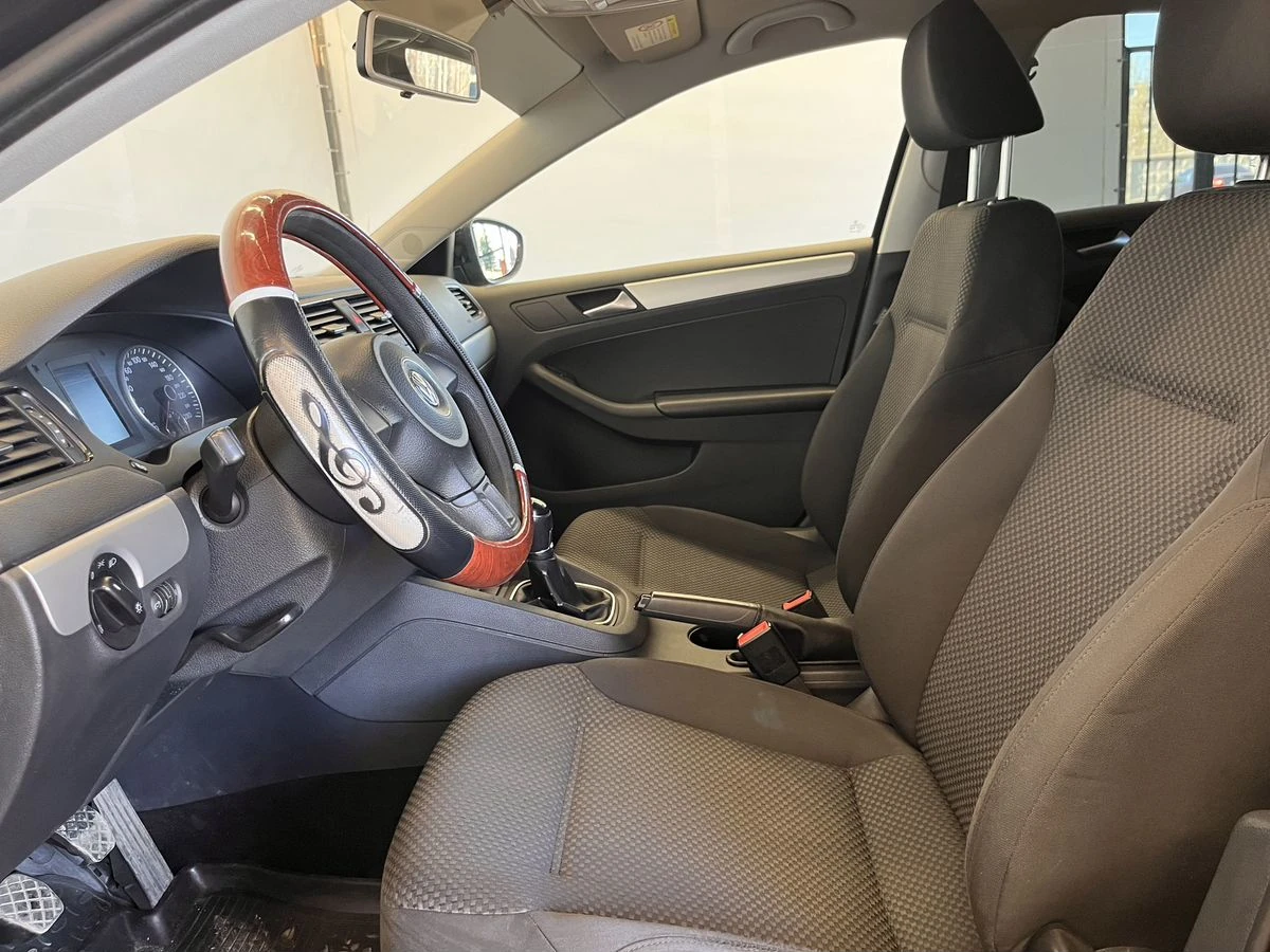 Volkswagen Jetta, 2012г, передний привод, механика