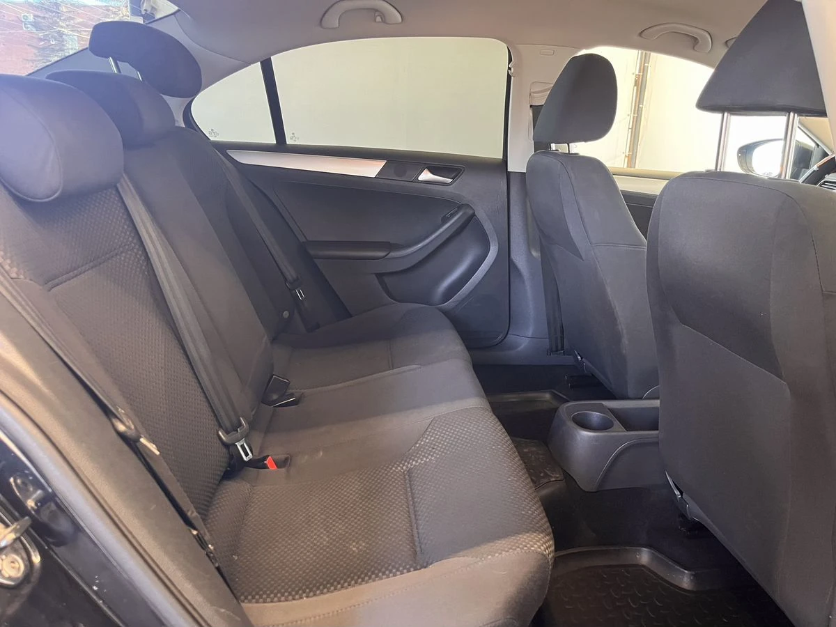 Volkswagen Jetta, 2012г, передний привод, механика