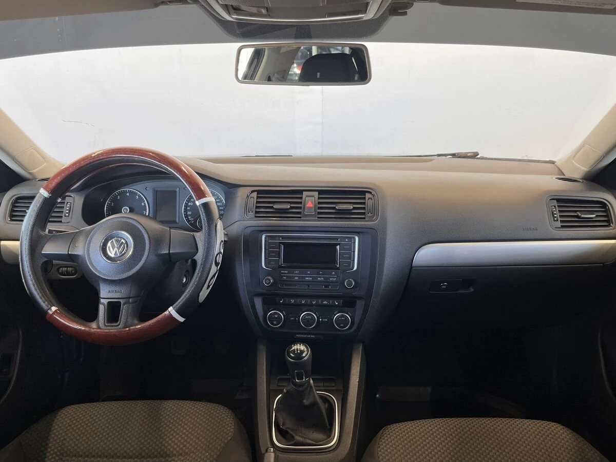 Volkswagen Jetta, 2012г, передний привод, механика