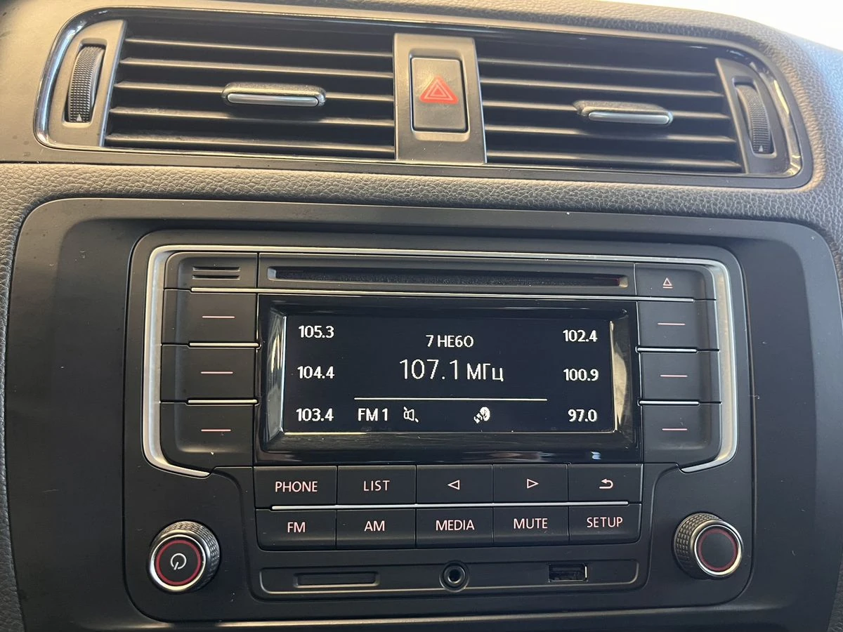 Volkswagen Jetta, 2012г, передний привод, механика