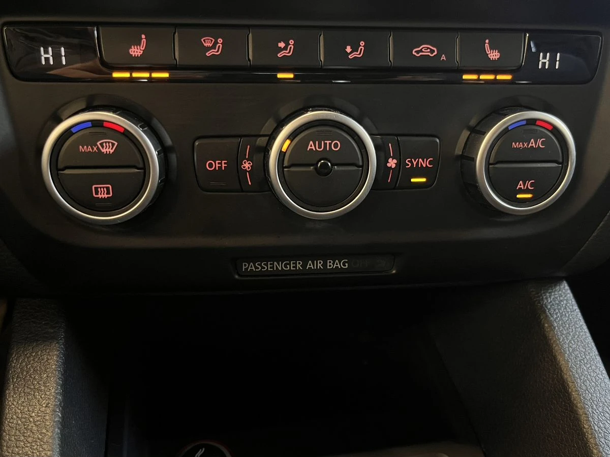 Volkswagen Jetta, 2012г, передний привод, механика