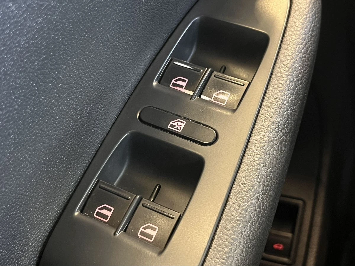 Volkswagen Jetta, 2012г, передний привод, механика