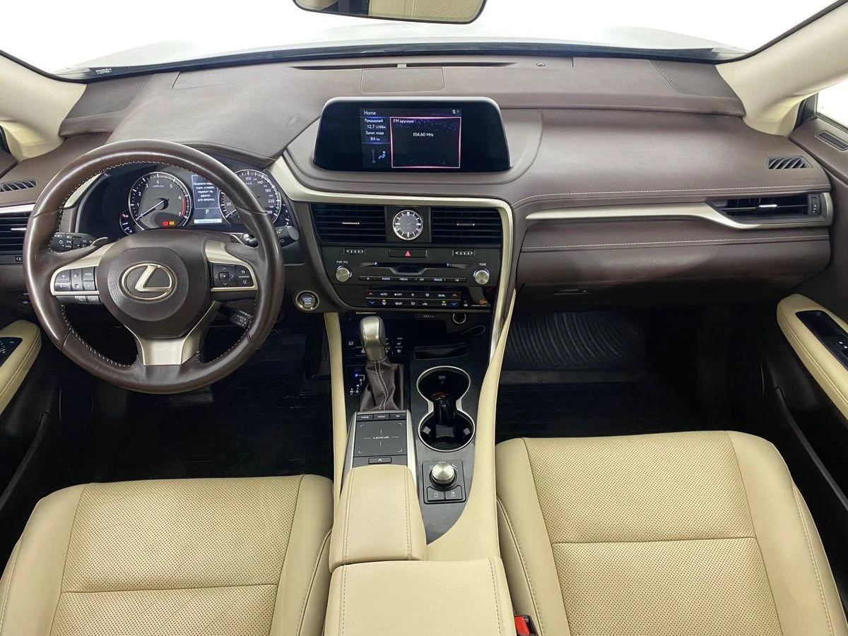 Lexus RX, 2019г, полный привод, автомат