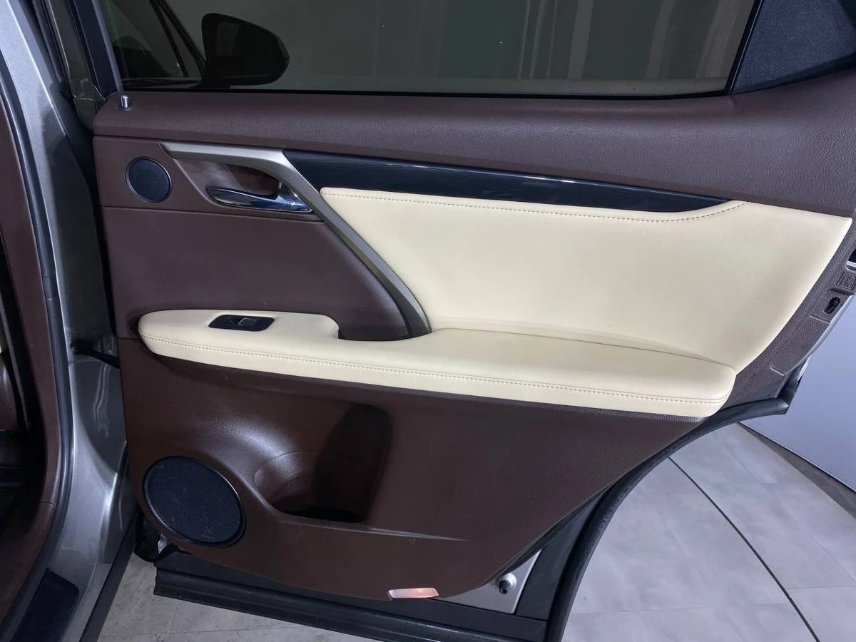 Lexus RX, 2019г, полный привод, автомат