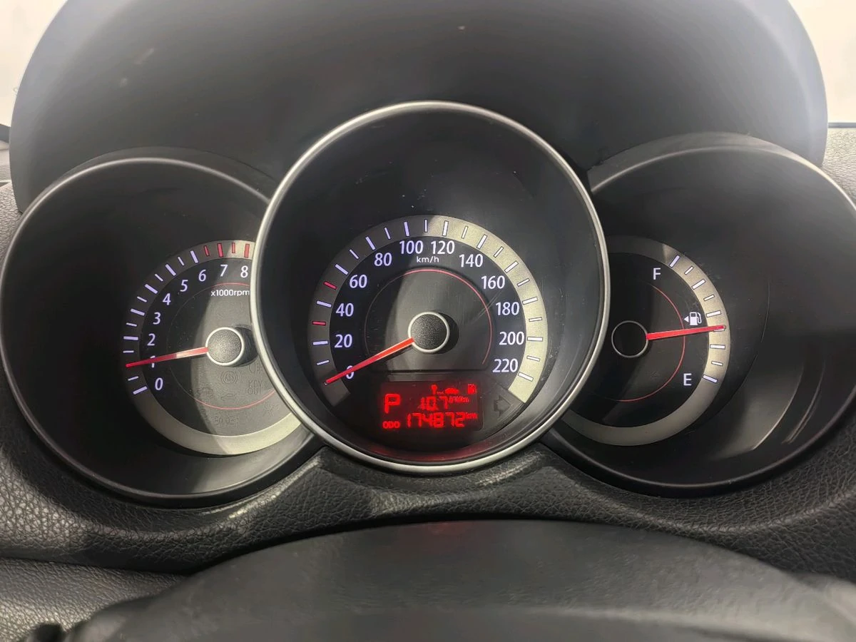 Kia Cerato, 2012г, передний привод, автомат