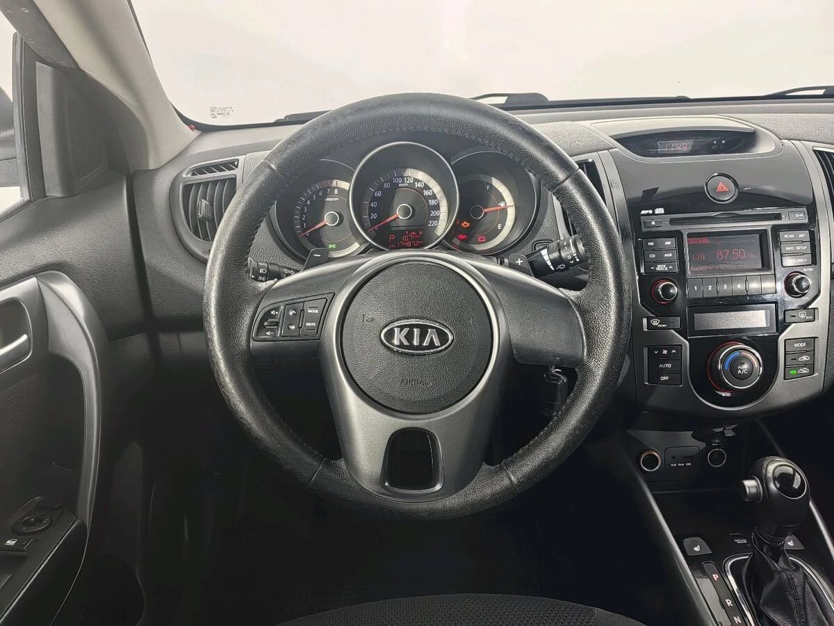 Kia Cerato, 2012г, передний привод, автомат