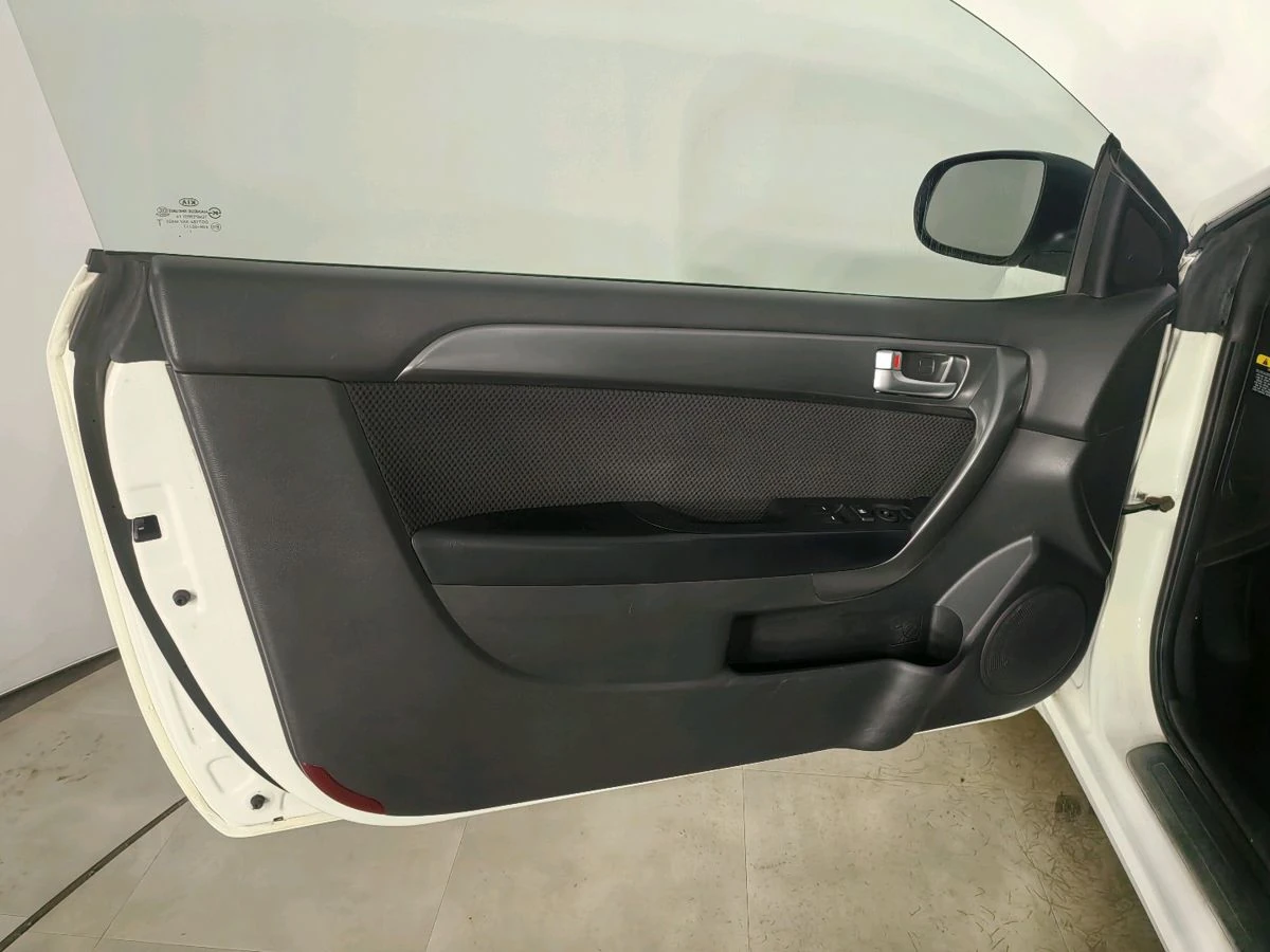 Kia Cerato, 2012г, передний привод, автомат