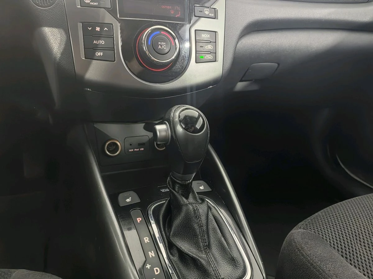 Kia Cerato, 2012г, передний привод, автомат