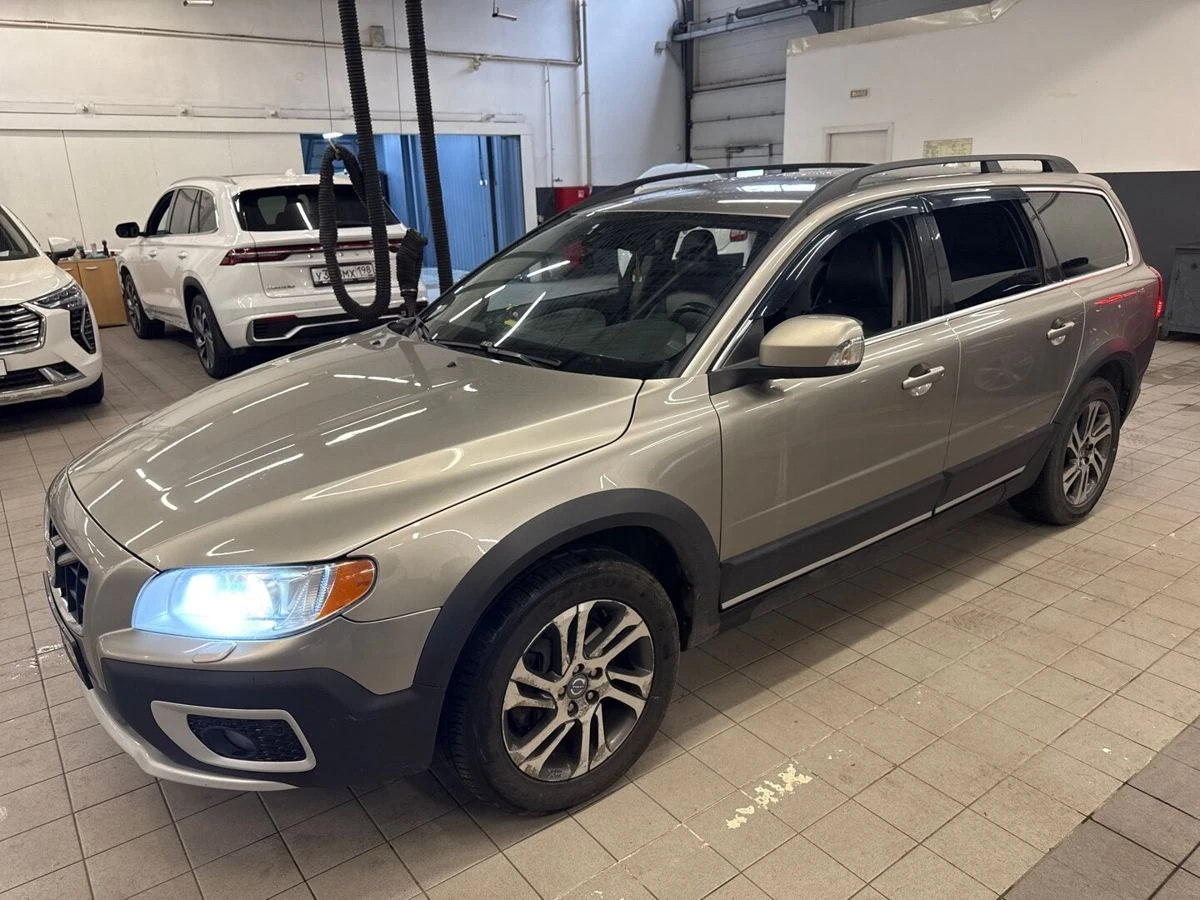 Volvo XC70, 2012г, полный привод, автомат