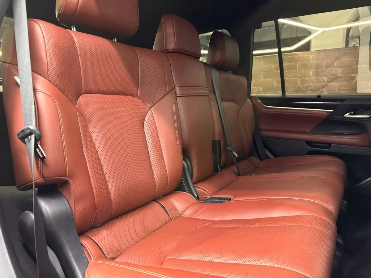 Lexus LX, 2017г, полный привод, автомат