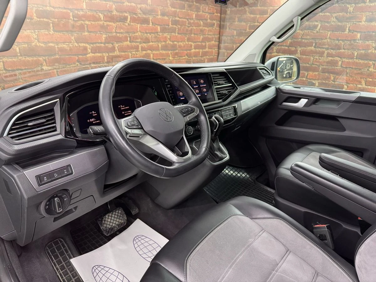 Volkswagen Multivan, 2022г, полный привод, робот
