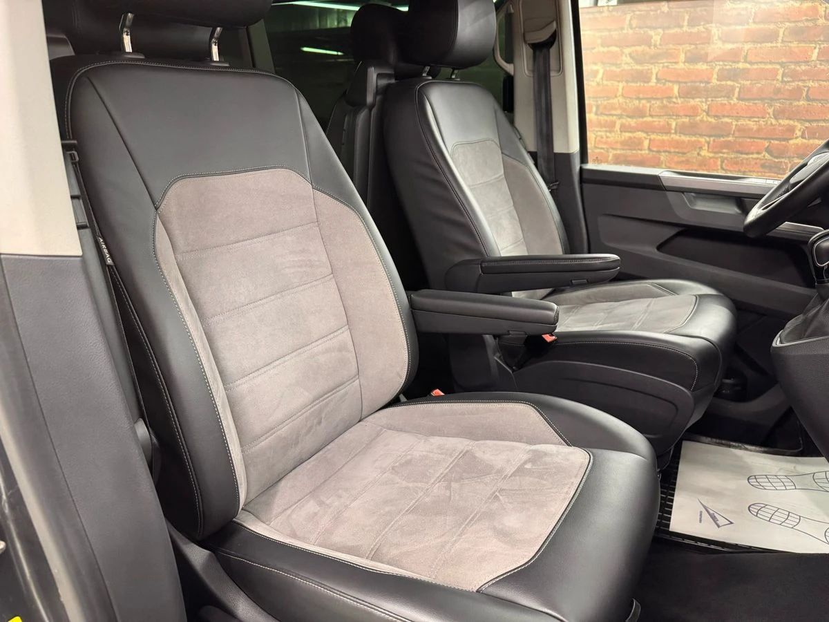 Volkswagen Multivan, 2022г, полный привод, робот