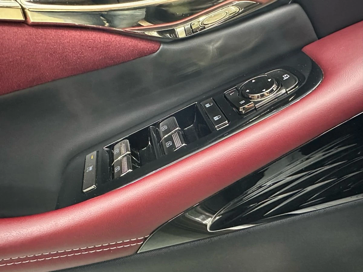 GAC M8, 2024г, передний привод, автомат