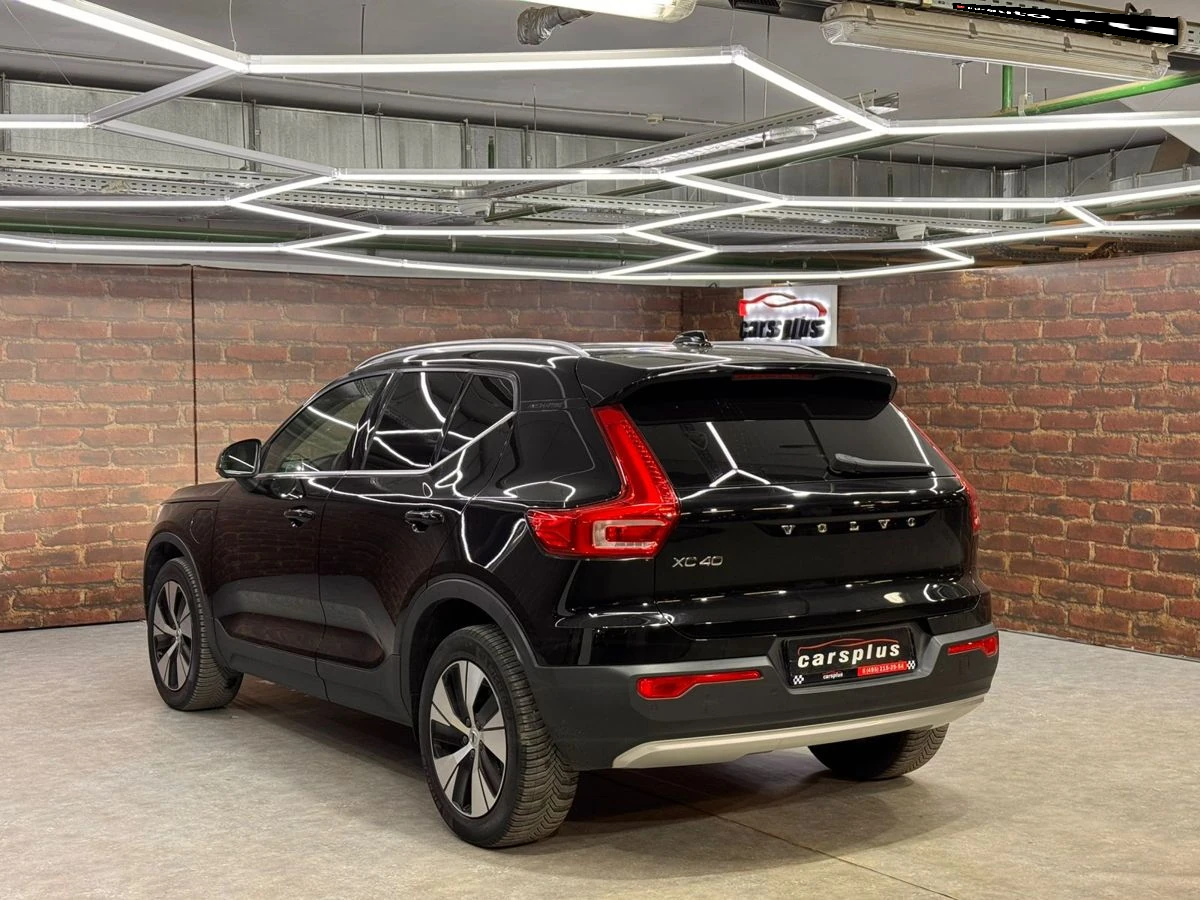 Volvo XC40, 2020г, передний привод, робот