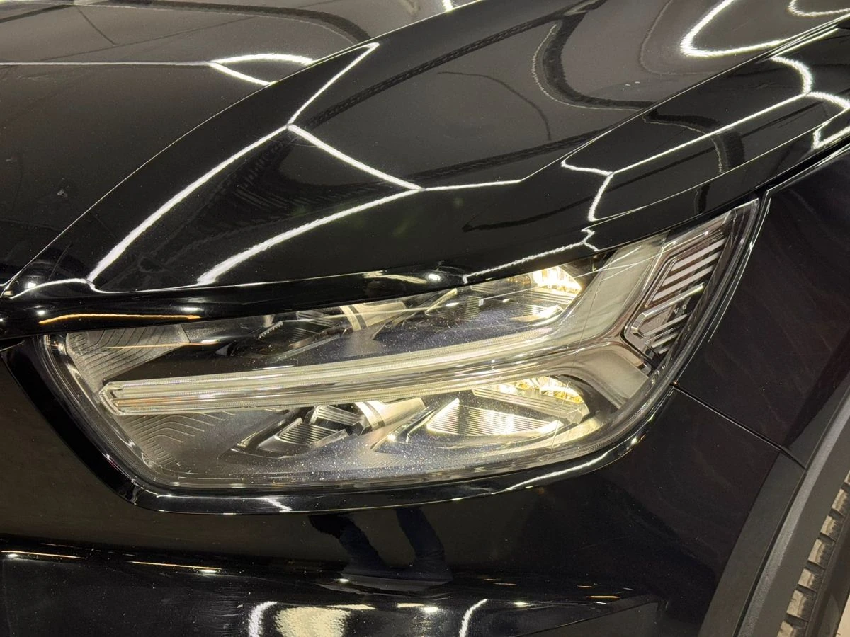 Volvo XC40, 2020г, передний привод, робот