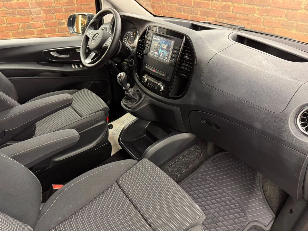 Mercedes-Benz Vito, 2022г, задний привод, механика