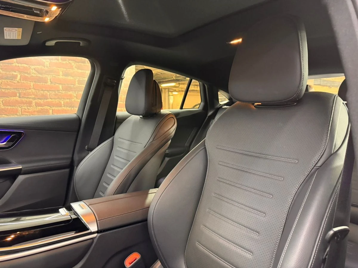 Mercedes-Benz , 2024г.