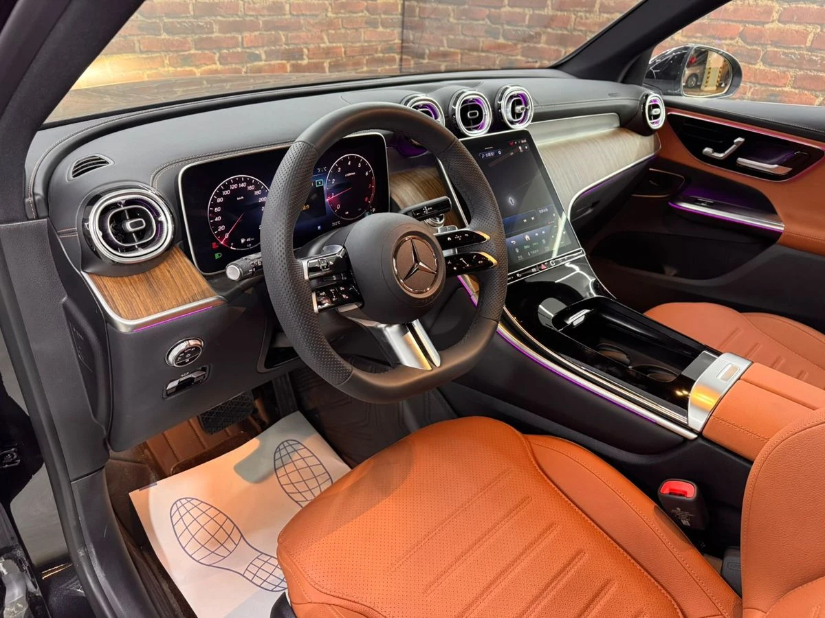 Mercedes-Benz GLC, 2024г, полный привод, автомат