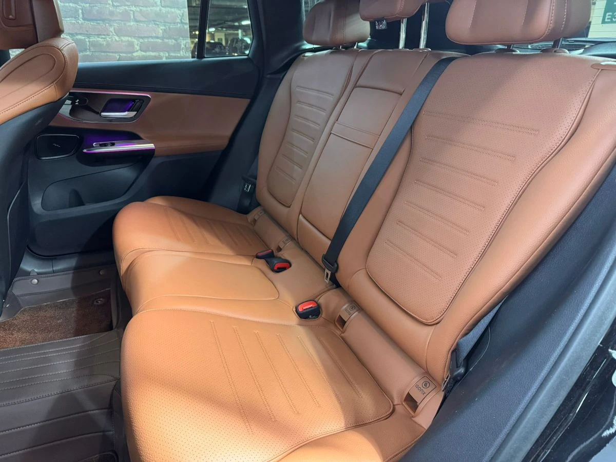 Mercedes-Benz GLC, 2024г, полный привод, автомат