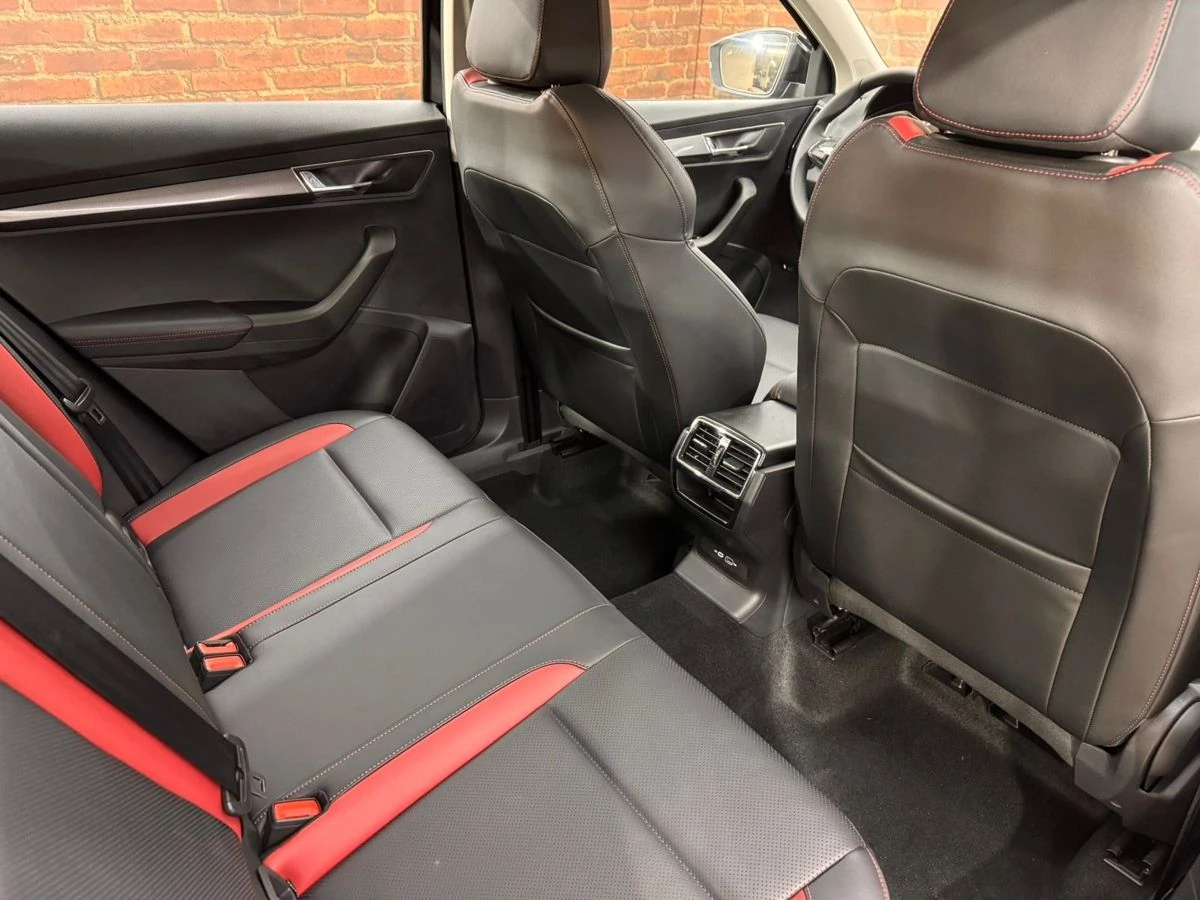 Skoda Karoq, 2025г, передний привод, робот