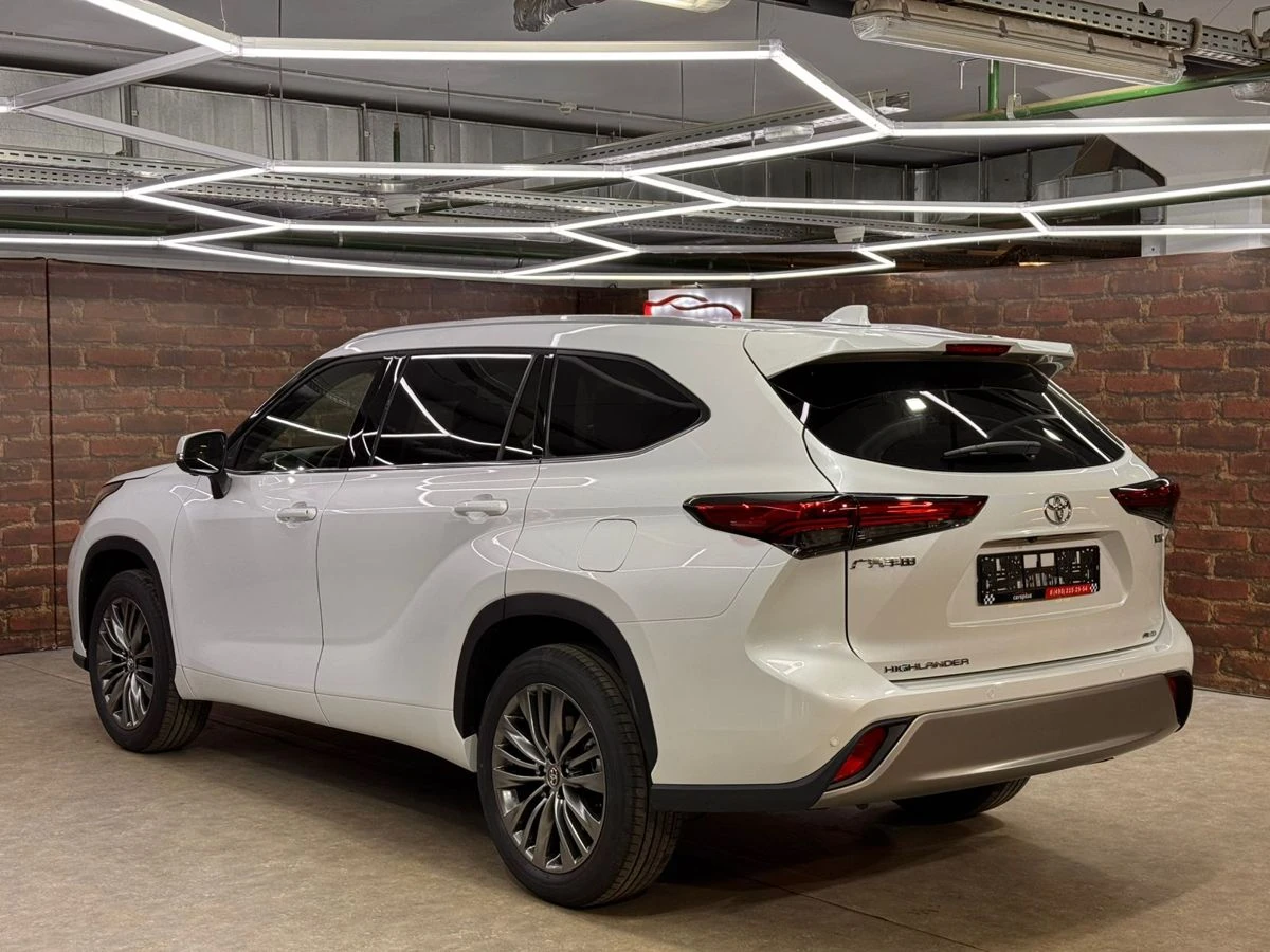 Toyota Highlander, 2025г, полный привод, автомат