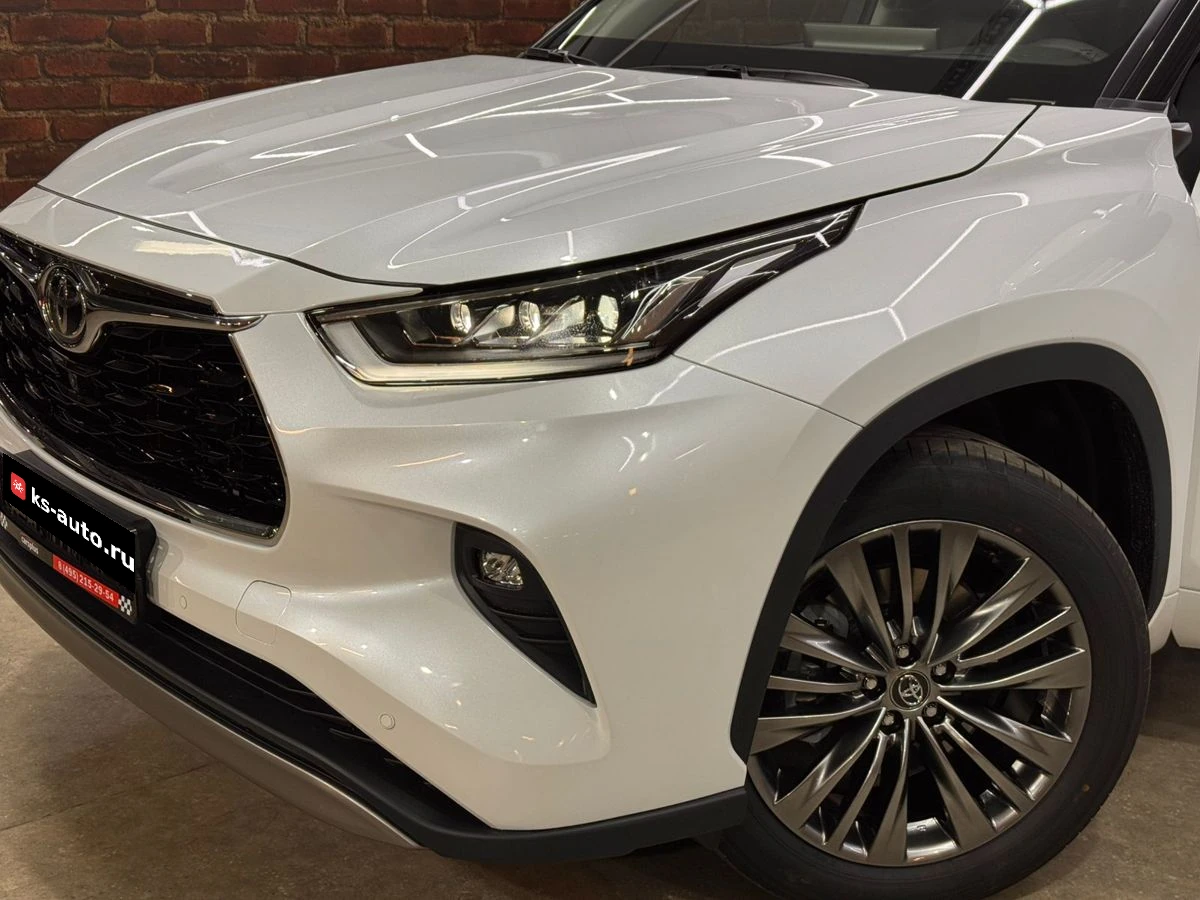 Toyota Highlander, 2025г, полный привод, автомат