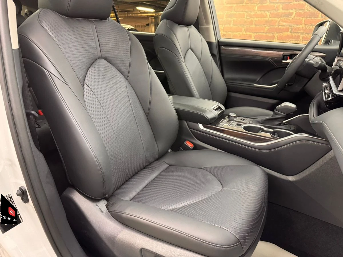 Toyota Highlander, 2025г, полный привод, автомат