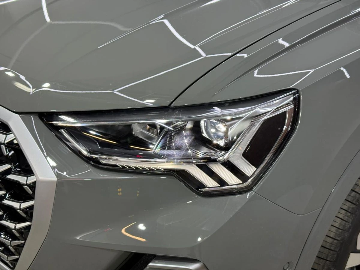 Audi Q3, 2025г, передний привод, робот