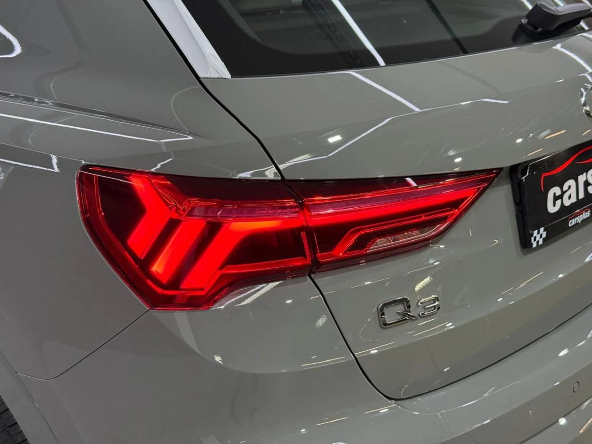 Audi Q3, 2025г, передний привод, робот