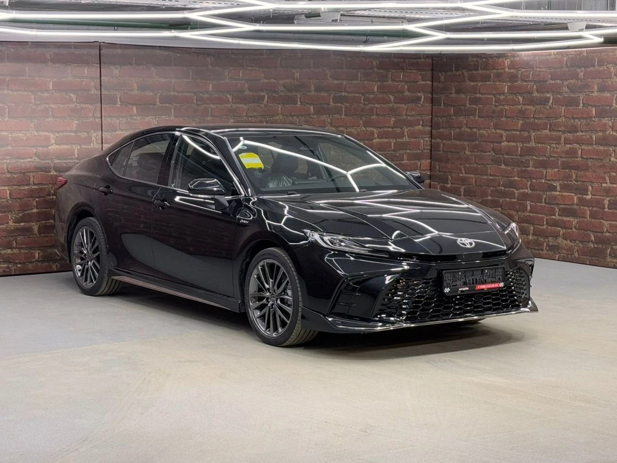 Toyota Camry, 2025г, передний привод, вариатор