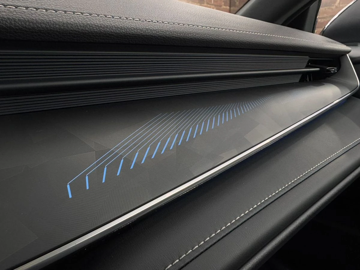 Toyota Camry, 2025г, передний привод, вариатор