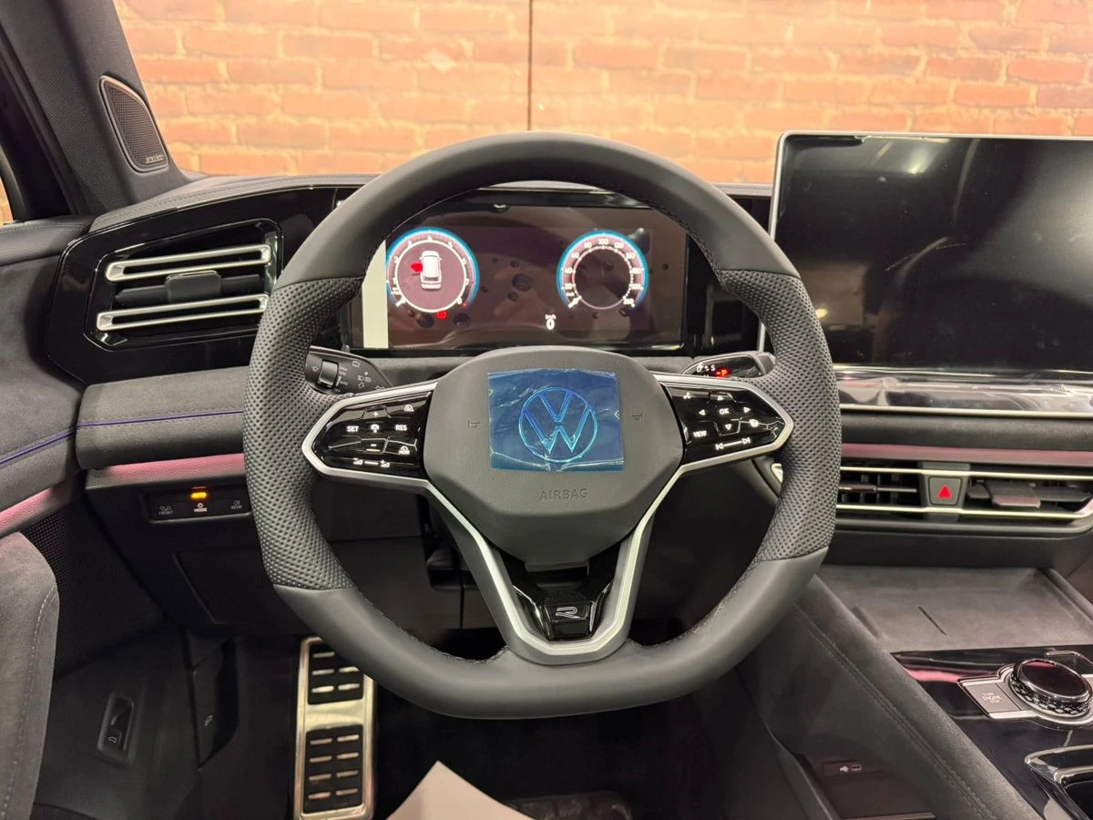 Volkswagen Tiguan, 2025г, полный привод, робот