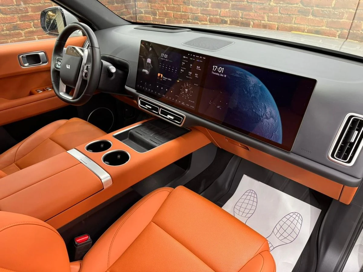 Lixiang L6, 2024г, полный привод, автомат