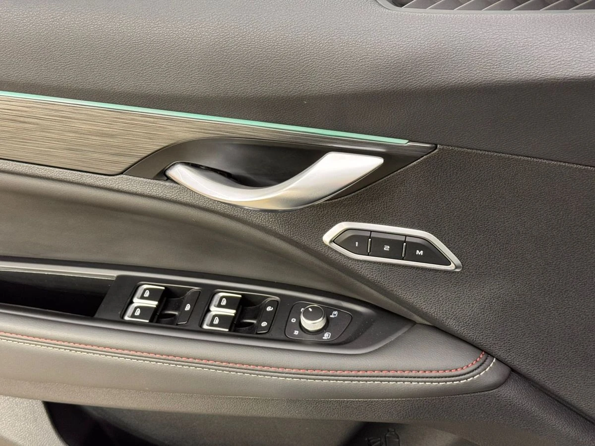 Geely Tugella, 2024г, полный привод, автомат