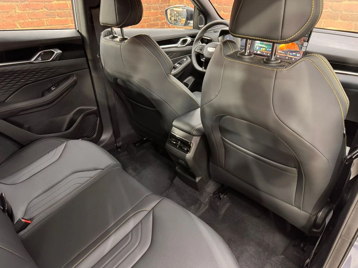 Geely Coolray, 2025г, передний привод, робот