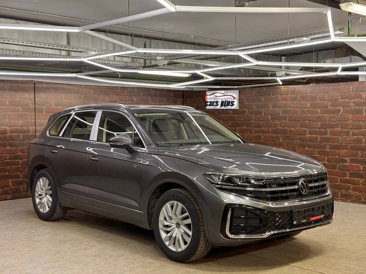 Volkswagen Touareg, 2025г, полный привод, автомат