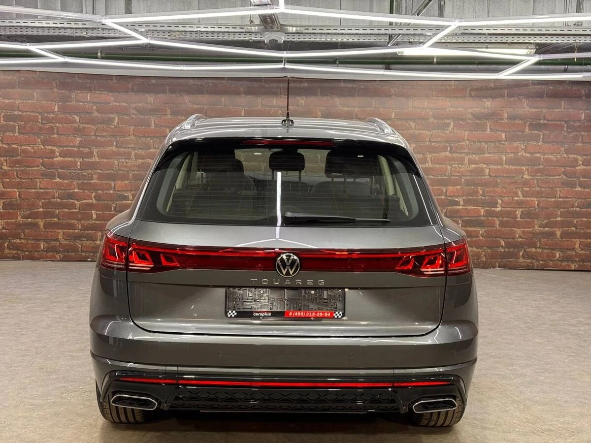 Volkswagen Touareg, 2025г, полный привод, автомат