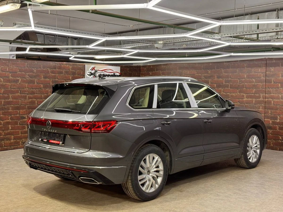 Volkswagen Touareg, 2025г, полный привод, автомат