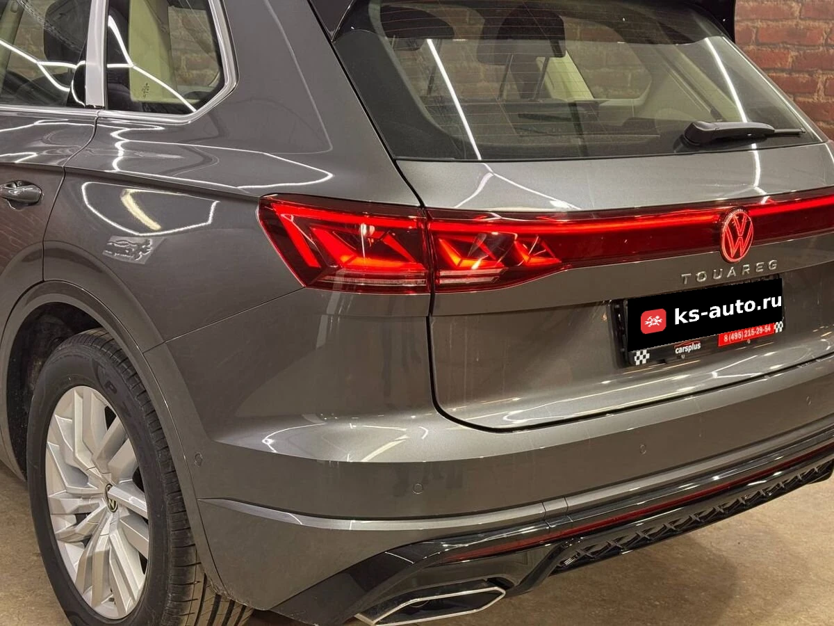 Volkswagen Touareg, 2025г, полный привод, автомат