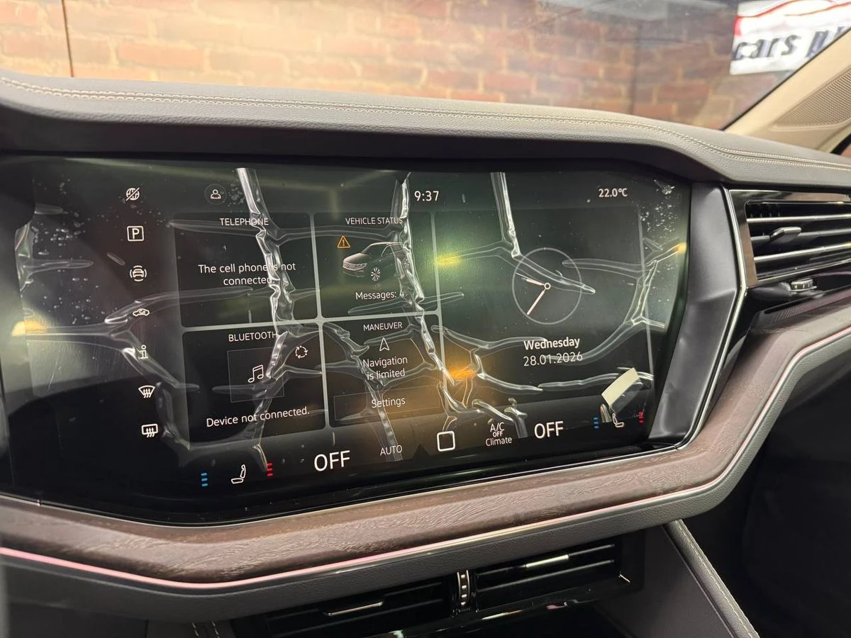 Volkswagen Touareg, 2025г, полный привод, автомат