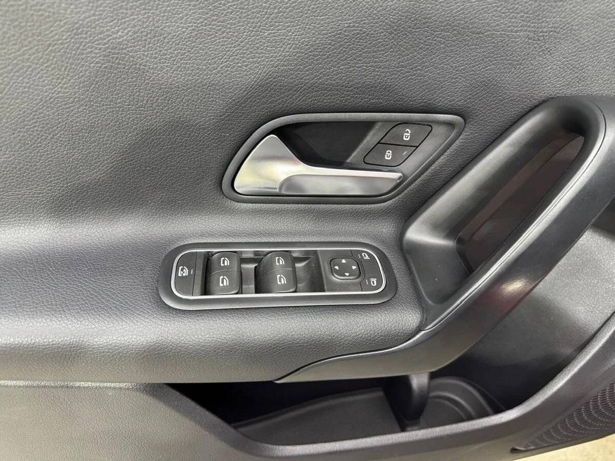 Mercedes-Benz A-Класс, 2019г, передний привод, робот