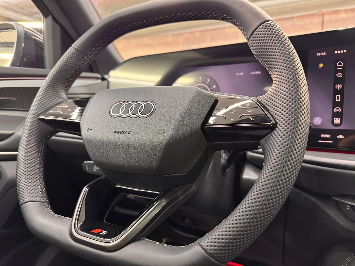 Audi Q5, 2025г, полный привод, робот