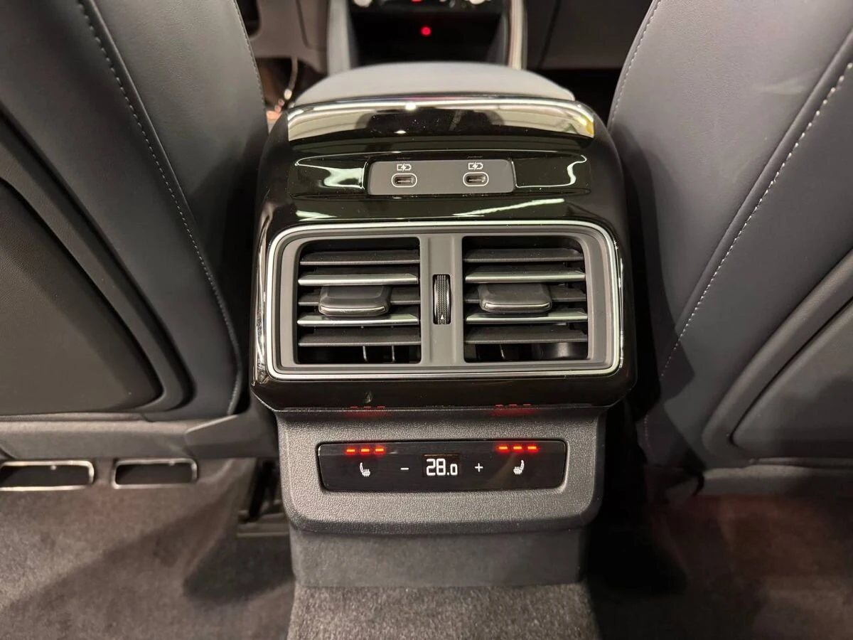 Audi Q5, 2025г, полный привод, робот