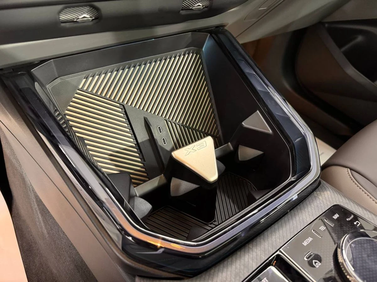 BMW X3, 2025г, полный привод, автомат